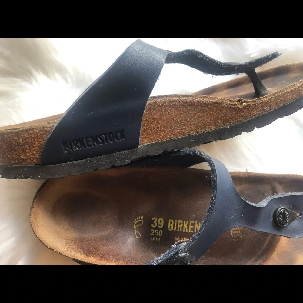 Birkenstock 39 Women 8 Men 6 Navy Blue Dark Blue Thong Sandal Flip Flop - Picture 3 of 8